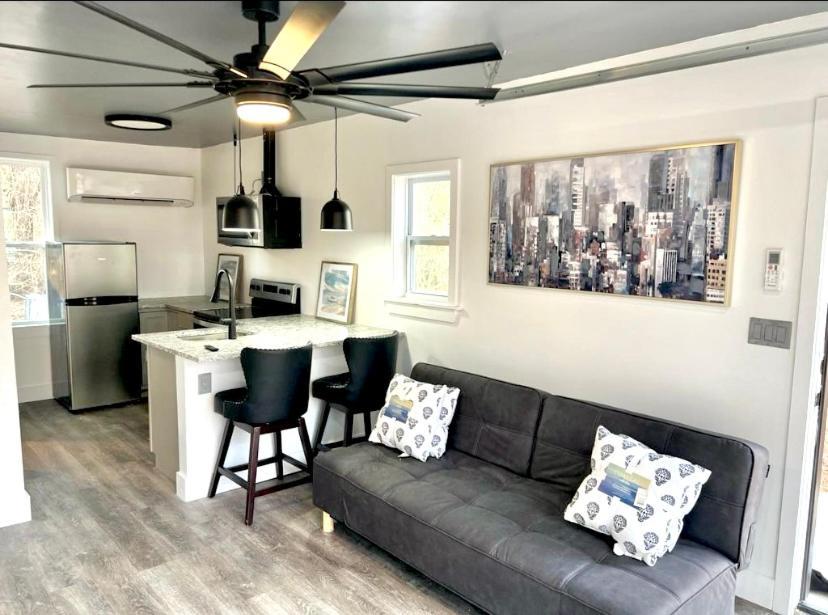 Romantic Chapel Hill Retreat For Two 호텔 외부 사진